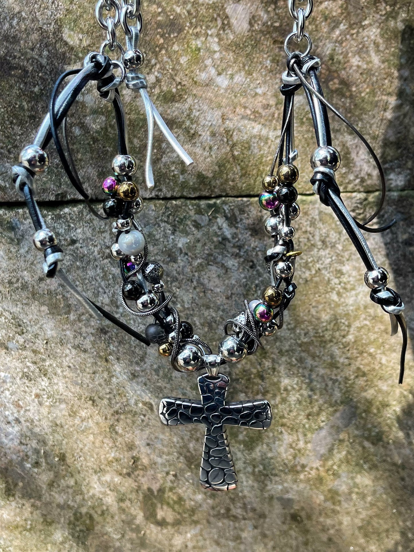 [ILLUSORY] Hard Core Cross Choker