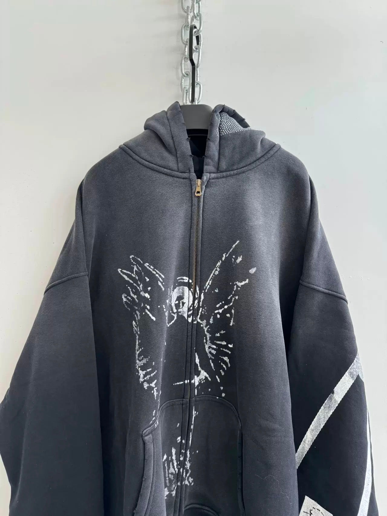 [Hell System] Angel Spray Zip Hoodie