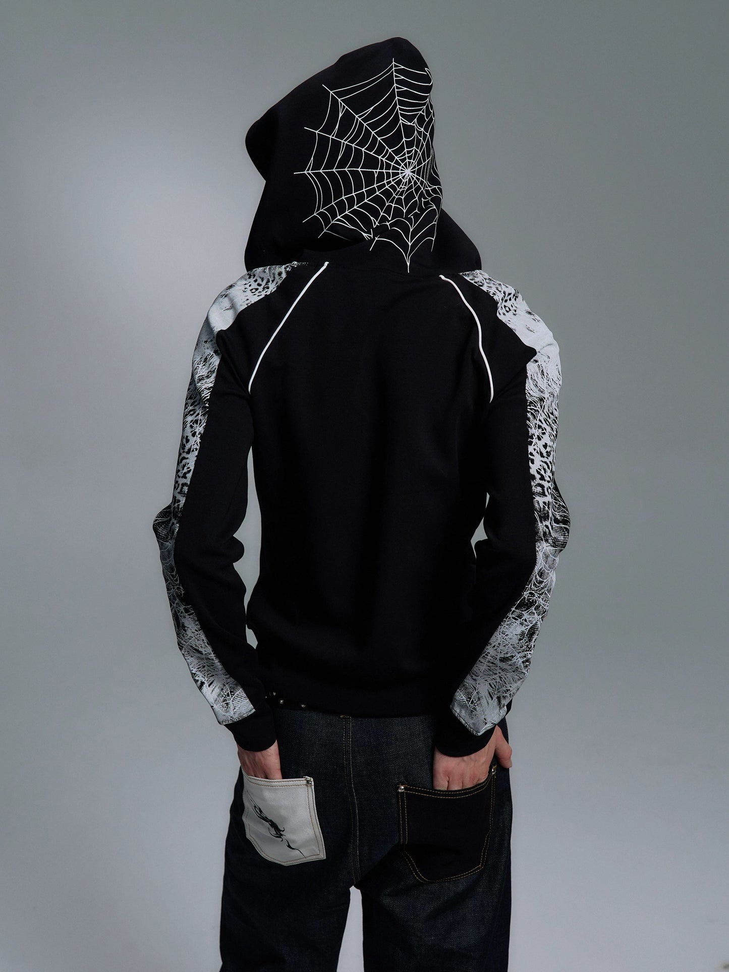 [PAIKI] Reality Hoodie 2 Colour Ways