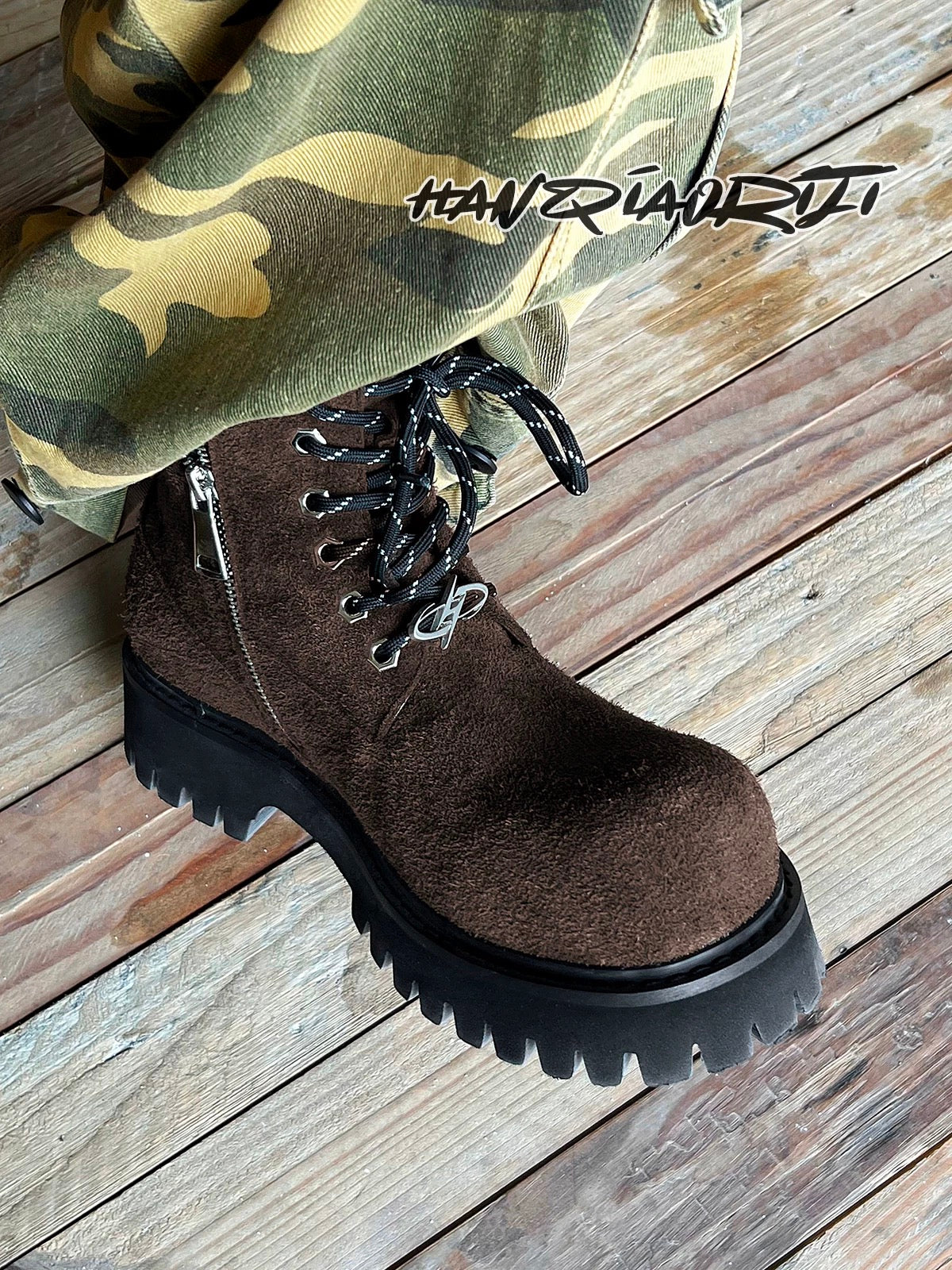 [HANQIAORIJI] Big Brown Boots