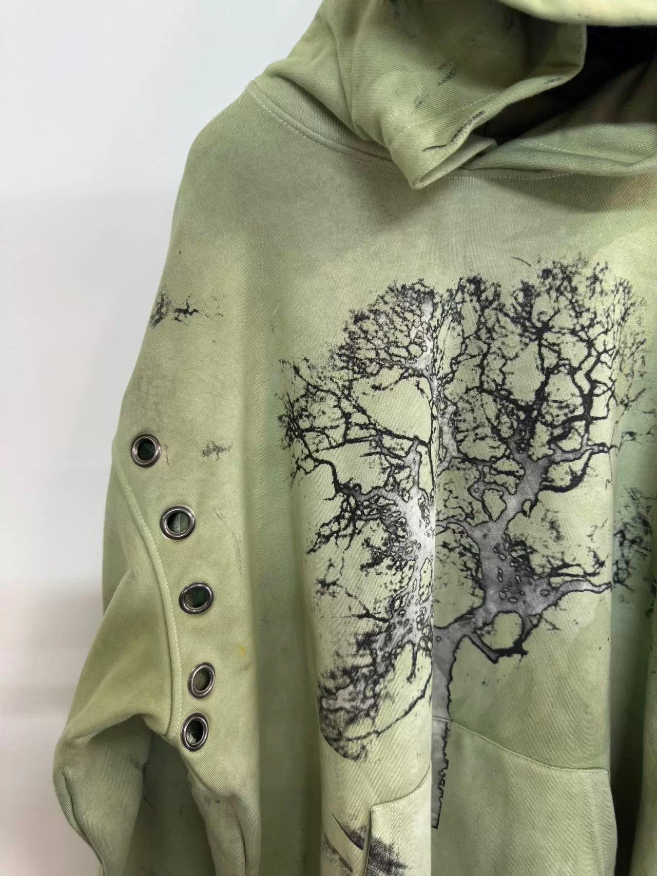 [Hell System] Metal Button Hoodie