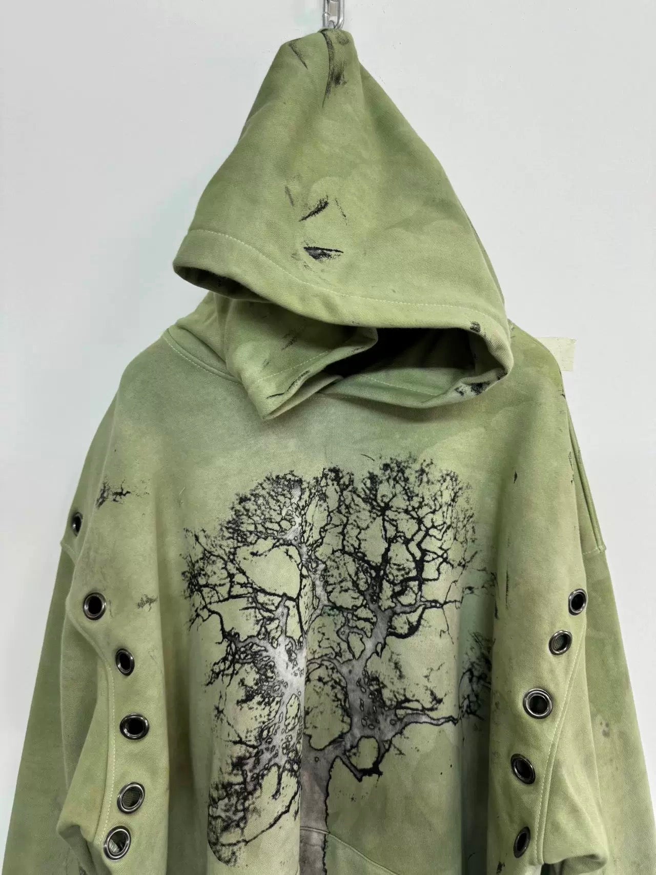 [Hell System] Metal Button Hoodie