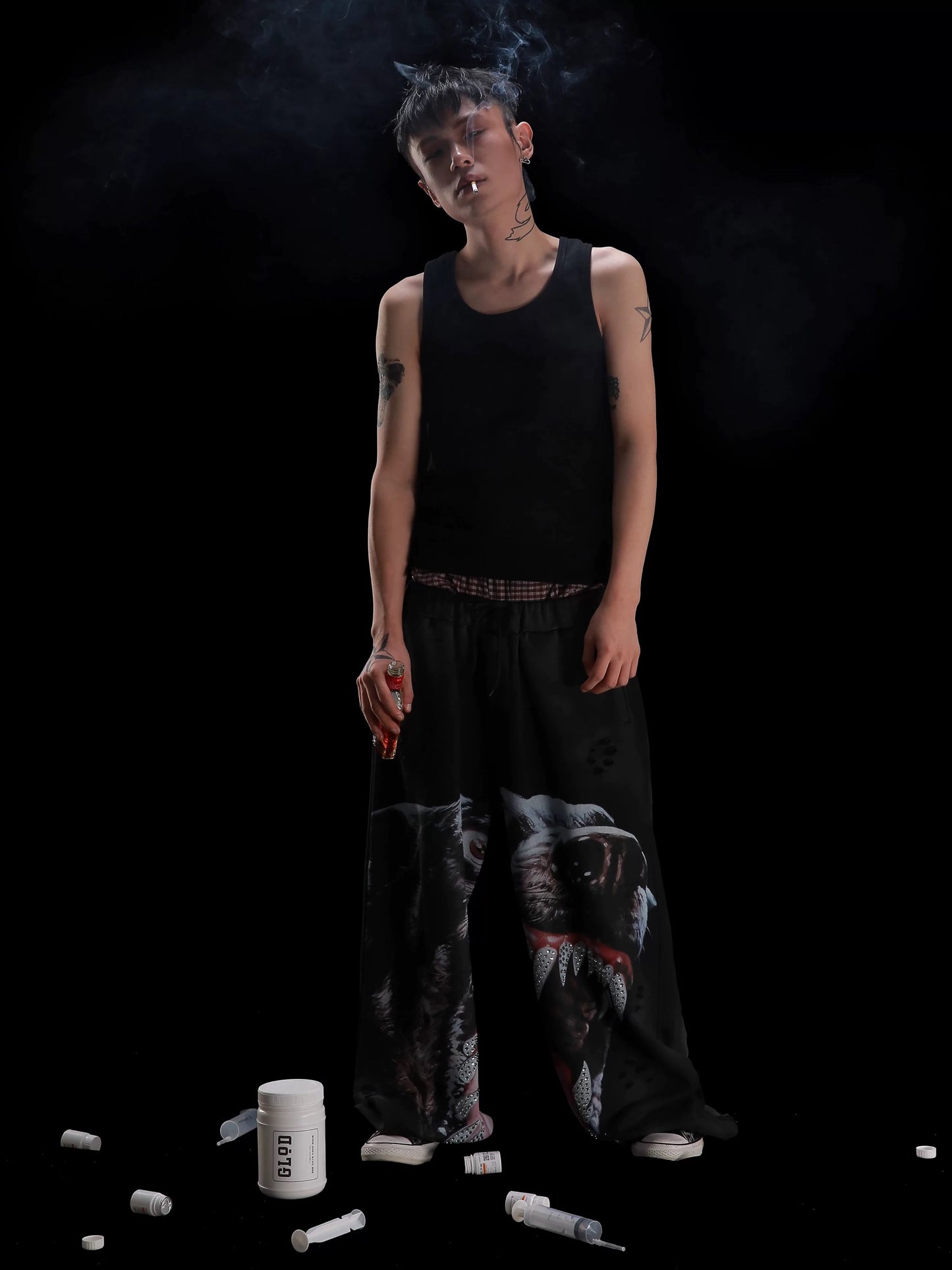 [99CLUB] Distressed Dog Sweatpants