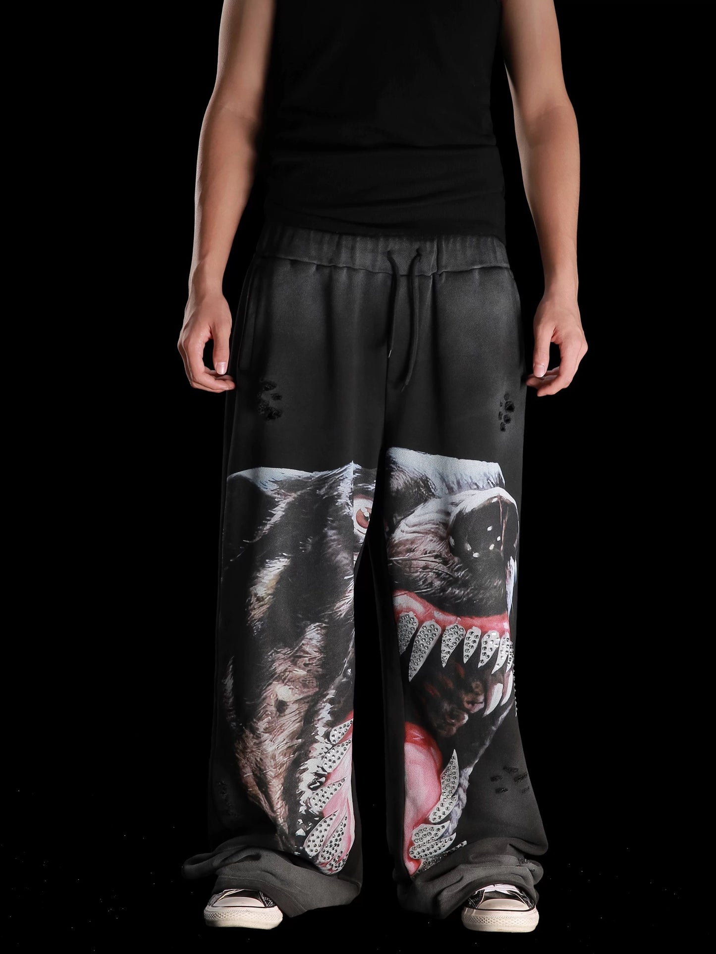 [99CLUB] Distressed Dog Sweatpants